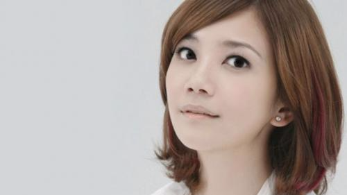梁静茹深情演唱《可惜不是你》,扎心,台下观众听哭了