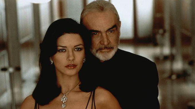 盘点十部好莱坞经典犯罪题材的电影,皮特太帅了,你看