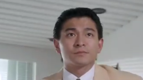 周星驰拜见刘德华,两者为震慑对方互展绝活惊呆众人