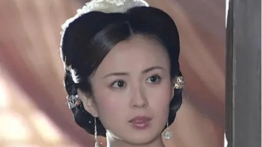 徐盈盈做梦都想和李治好,竟还想要和他亲吻,这也想得太过头了吧