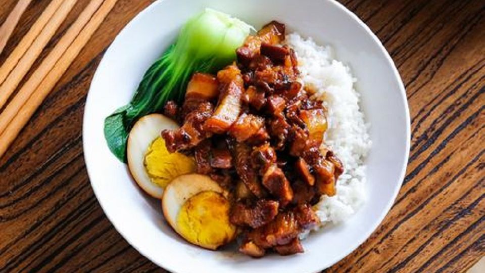 鸡肉和米饭来喽!