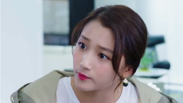 极光之恋:韩星子真是醋坛子!看见美女这小眼神!要吃人了