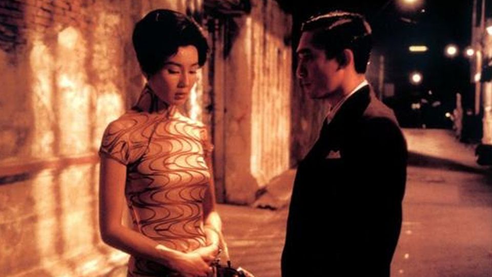 经典电影《花样年华》,被出轨的人伤痕累累,这一切究竟是谁的错