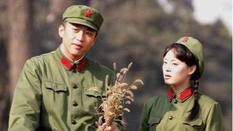 幸福像花儿一样,白杨带哥们认识杜鹃大梅,还说不让她们害臊!