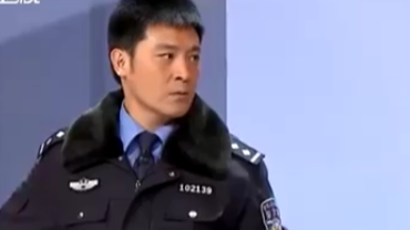 小品《社区民警于三快:邵峰接孙涛的班,好民警为民服务受爱戴