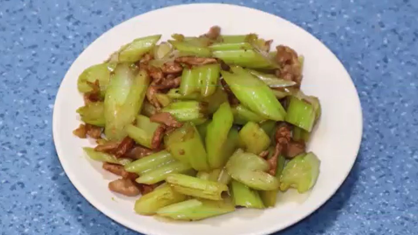 芹菜炒肉怎么做好吃
