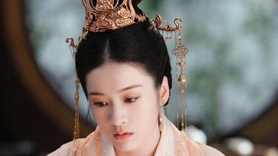 服务升级 2白发:无忧去救无郁 00:52 来源:好看视频-白发:无忧去救