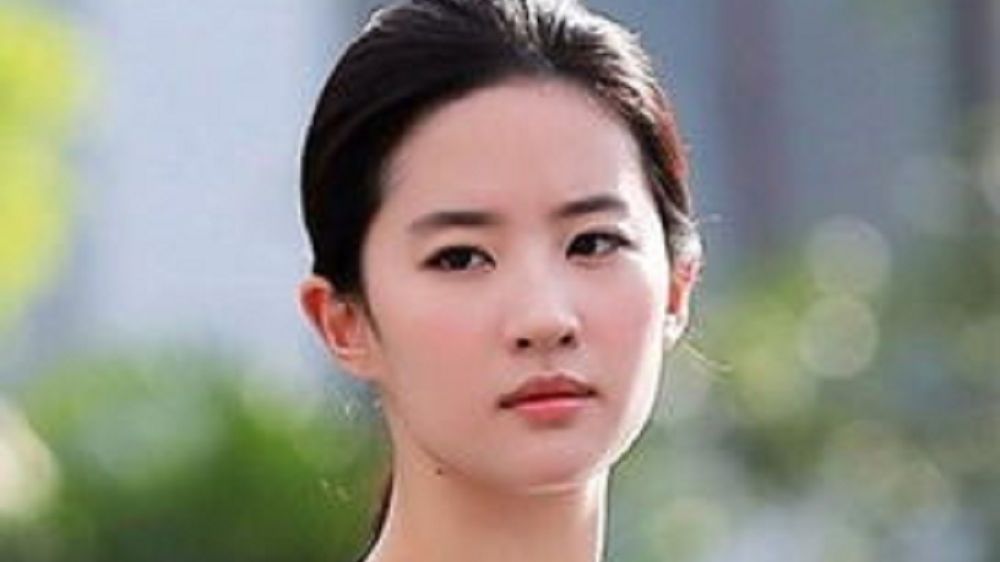 盘点不老女神刘亦菲的演艺道路4个视频