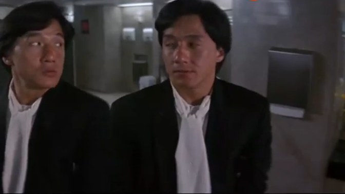 1992年上映,一部绝对让人大饱眼福的动作片,成龙巅峰之作