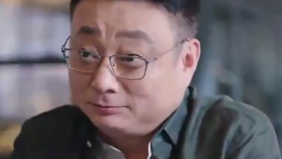 阮东升今天做的菜都有了变化,顾叔一眼看穿,谈恋爱了吧!