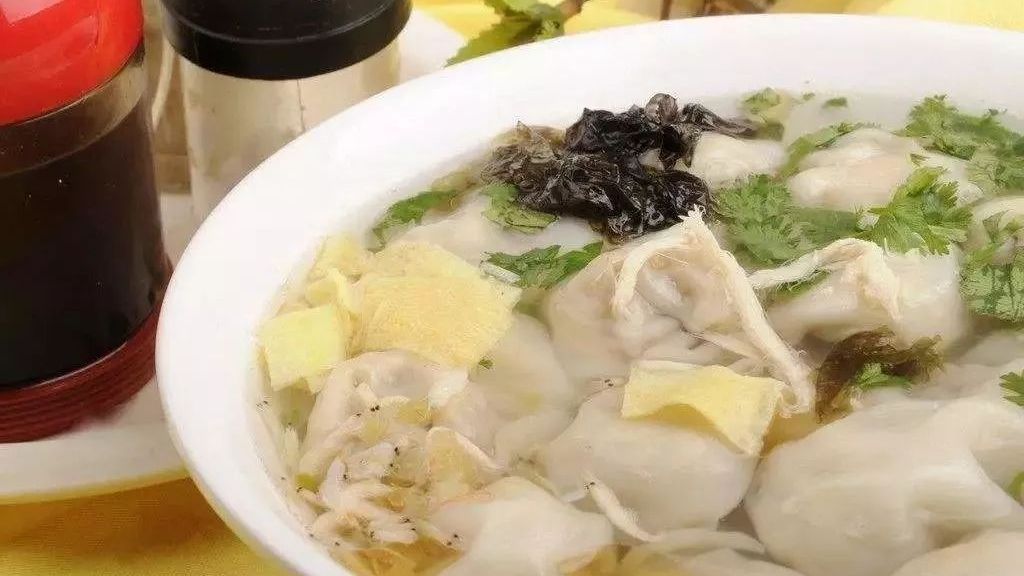 上海三鲜混沌 小混沌,菜混沌,鸭血粉丝汤,自己能吃三碗