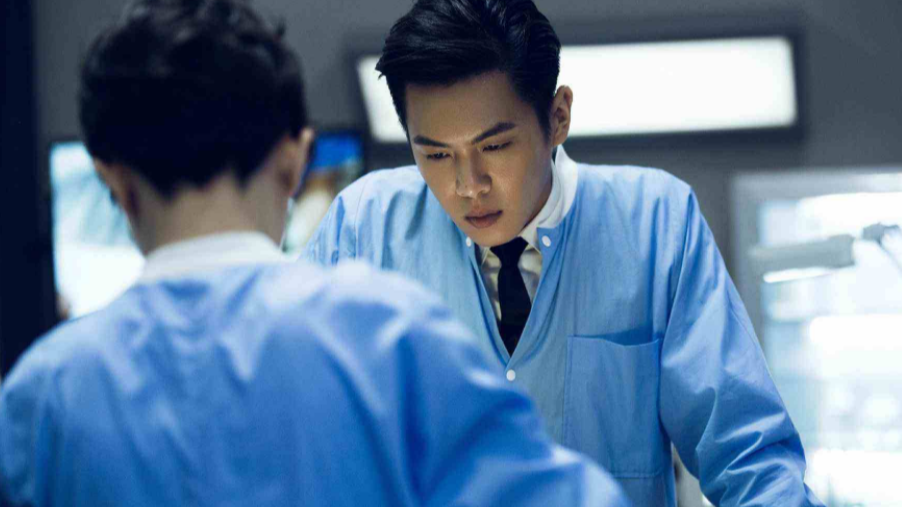 法医秦明:大宝猜测,死者的头不会在腹腔里吧?秦明给出了答案