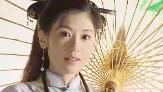 布衣天子经典片段,假皇帝答应查明真相,看她到底是不是和珅女儿