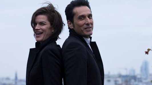 男人要自爱:男子是钢铁直男,却在撞了电线杆后,变成了小甜甜