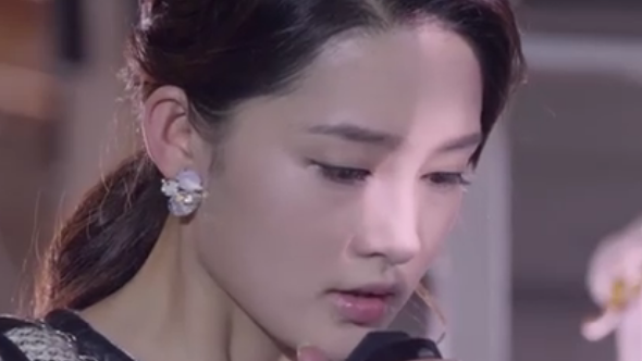 千金归来:长清看到欧海洋留给自己的录像后,直接哭成了泪人