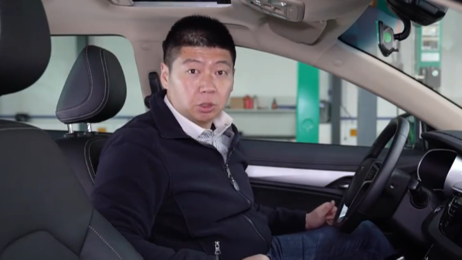 闫闯试驾吉利帝豪