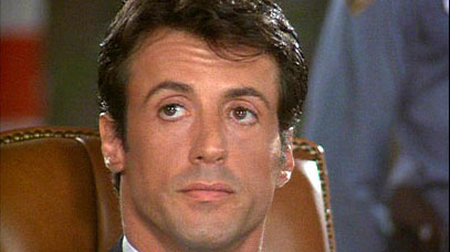 《洛奇》无名拳手洛奇与拳王阿波罗争夺拳王