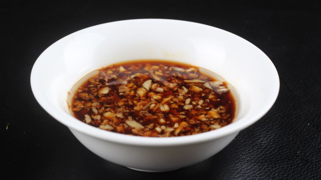 方便  01:02  来源:爱芝士-臭豆腐酱料的做法 服务升级 2白切鸡酱料