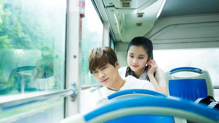 栀子花开:对方乐队来挖人,许诺不会放弃兄弟,感动兄弟跳芭蕾