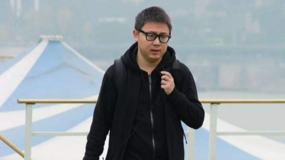 十三邀贾樟柯:我一直以为电影可以改变世界,但世界改变的有点慢