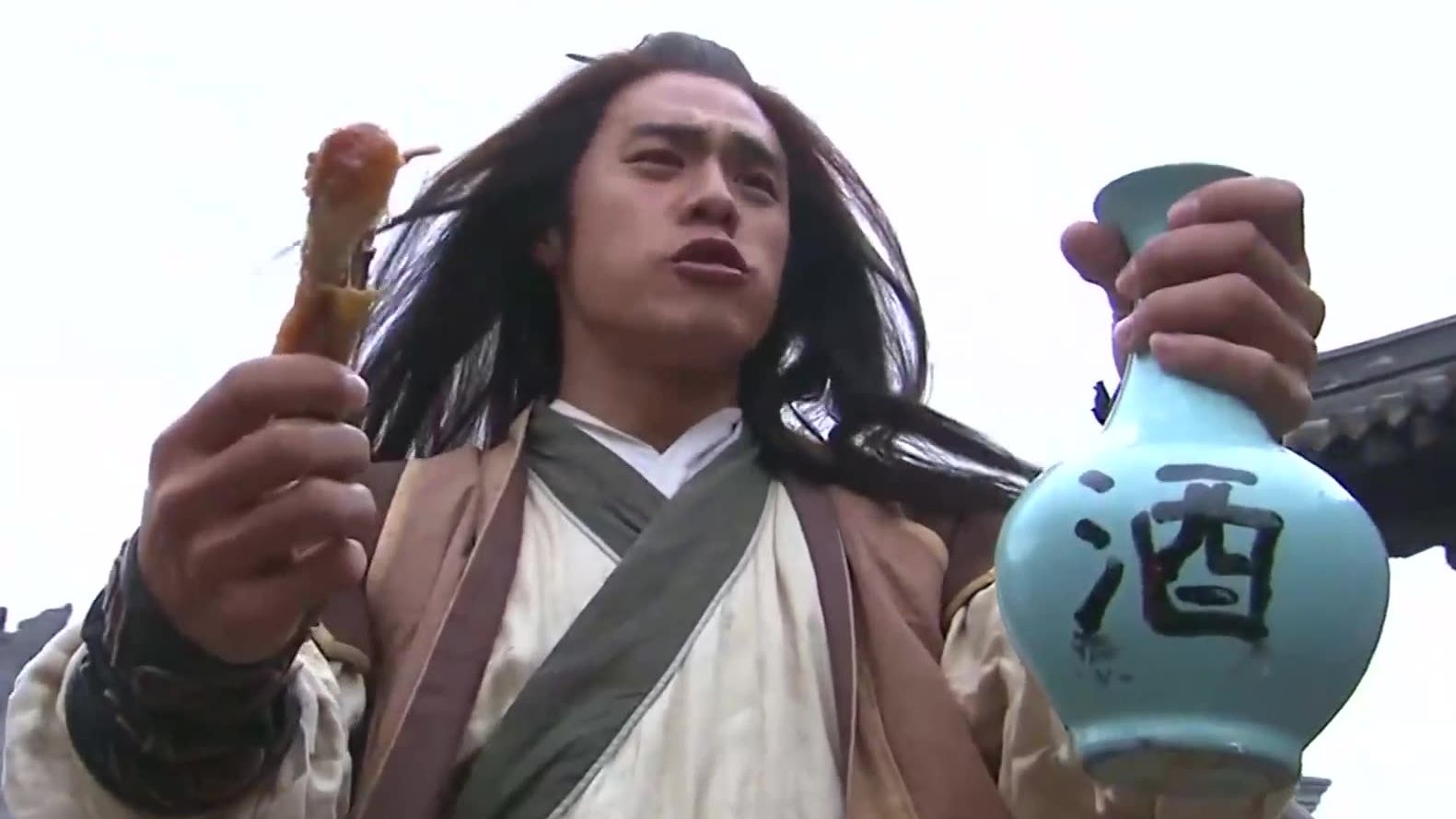 碧血剑大结局:袁承志华山大战玉真子,金蛇剑暗藏玄机扭转局面!