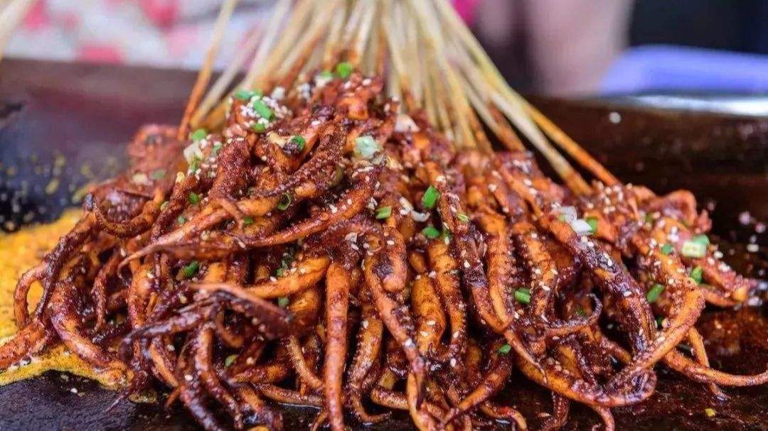 成本1元8,一天卖2000串的铁板鱿鱼!酱料无保留教给你