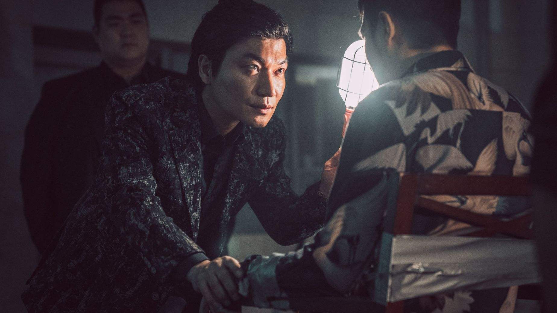 犯罪都市:3个中国小伙到韩国,就用几天时间,就扫平了韩国黑帮