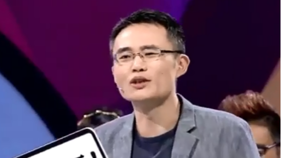 01:27  来源:好看视频-《奇葩说2》周玄毅:朋友之间有特权 服务啥级