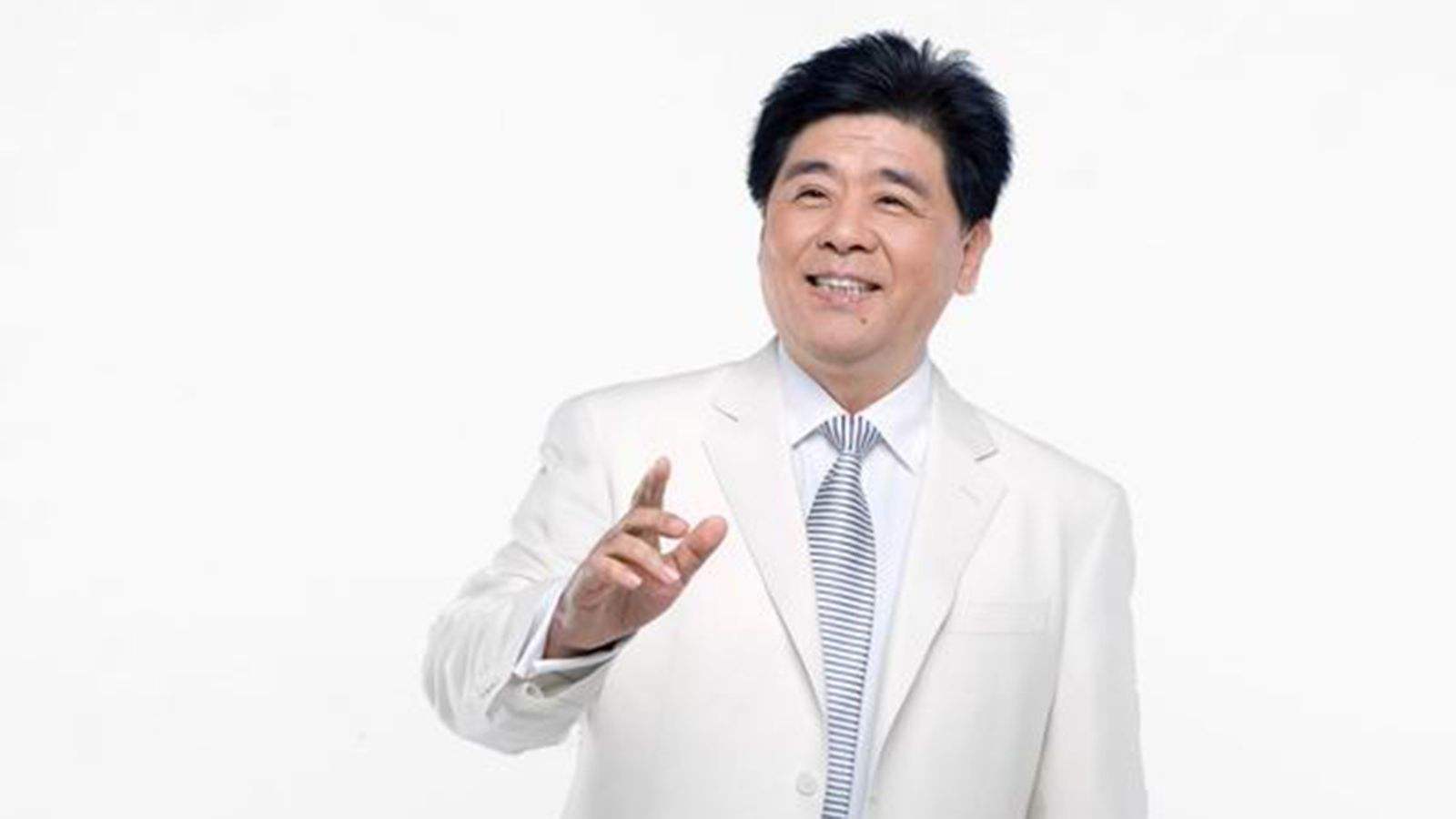 歌手王洁实演唱《脚印》越听越美,让人倍感舒适