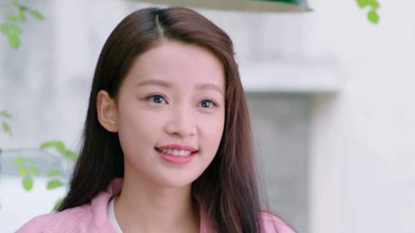 教授看见果果的画,终于发现了,张果果就是自己的女儿金依蓓!