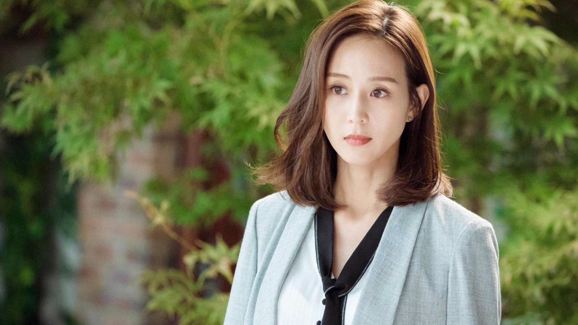 12018年《南方有乔木》:讲述了出身世家的高冷宅女南乔邂逅背景神秘的