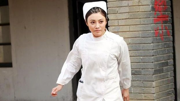 《执着的追踪》片段速看,抗战期间物品丢失,引发三拨人马较量