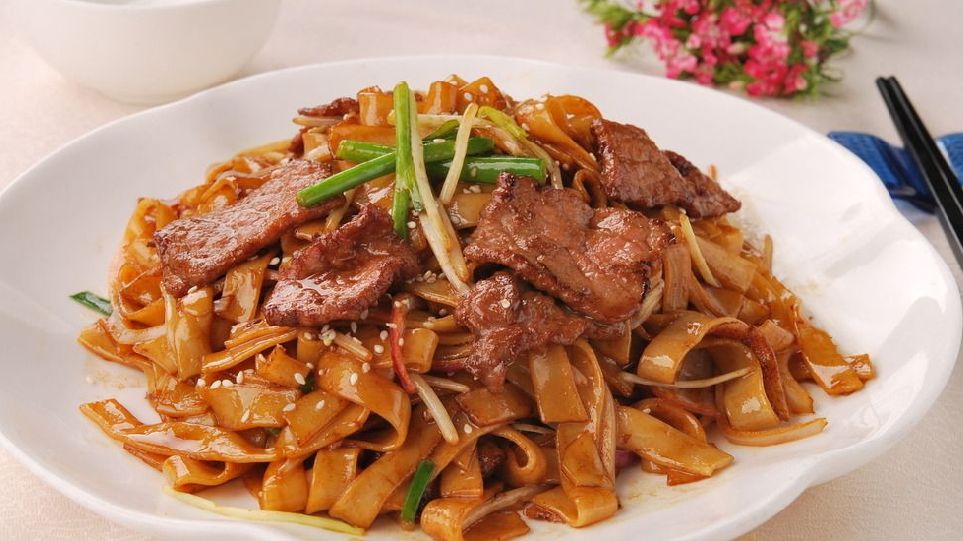 如何制作干炒牛河