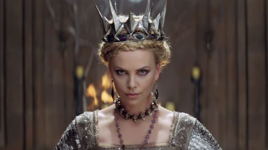 无意间来到魔境奥兹国,被误认为是救世主,被迫卷入三个女巫的勾心斗法