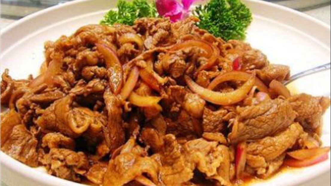 3酱牛肉,一种菜名,是指以牛肉为主要原料,经过多种调味料的腌制而制成