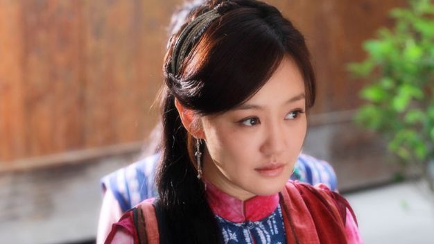 出生于陕西西安,中国内地女演员,代表作《碧血剑》《麻姑献寿》等等