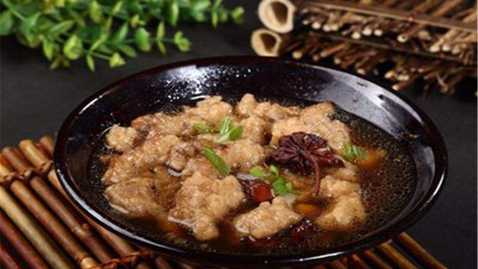 去火锅店吃小酥肉,怎么吃都吃不腻,其实小酥肉在家做很容易