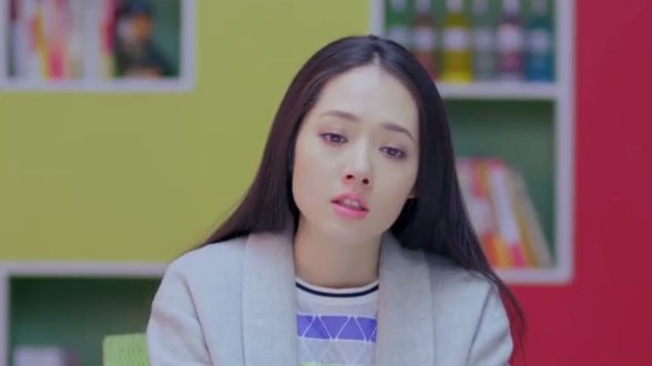 4  04:22  来源:好看视频-艾亮终于醒了,醒来之后一把抓住丁涵的手,而