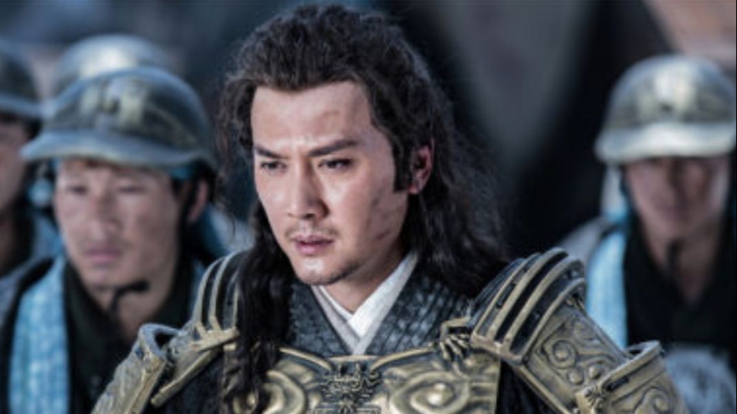 天将雄师:冯绍峰扮演的霍去病身披金甲,浑身散发不一样的沧桑感