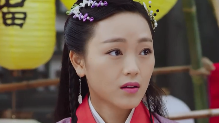 将军在上:红蔷做起了小生意,不料第一天就遇上这好事,真高兴!