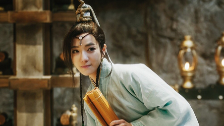 剑王朝:丁宁选好修炼典籍,南宫采菽看到大为不理解