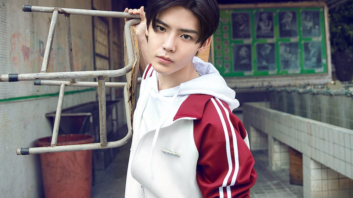 校园剧!《人不彪悍枉少年》精彩速看,侯明昊上演超级学霸!