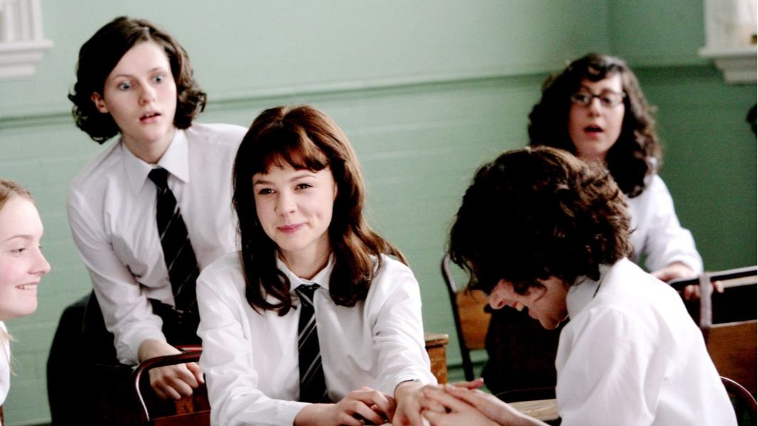 5分钟看电影《成长教育》,16岁女孩的成长史,看完让人说不出话