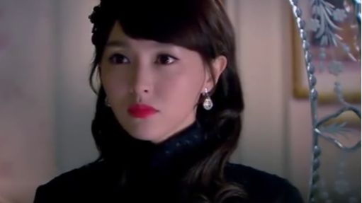 千金女贼:为了救叶家,蒋心决定奉献自己献身给会长,太天真了