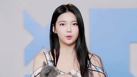 视频:《青你2》李熙凝因脚伤退赛 rap歌词曾引发讨论