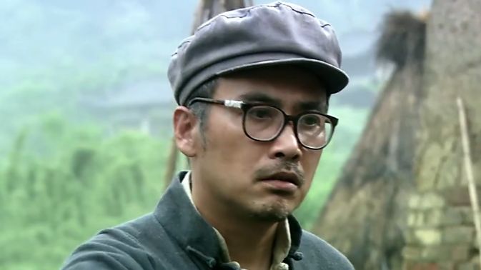 服务升级 3风筝:郑耀先一生喜欢过三个女人,没想到两个都是敌人