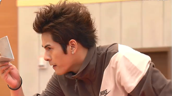 【霹雳mit】 炎亚纶打篮球