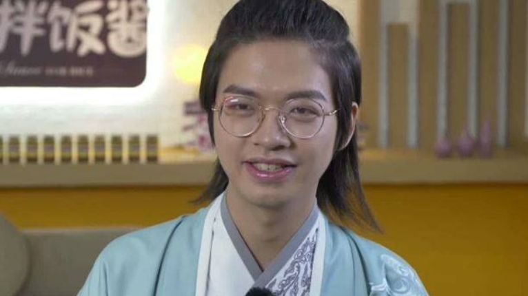 辩手席瑞在奇葩说中精彩片段古风少年口才了得