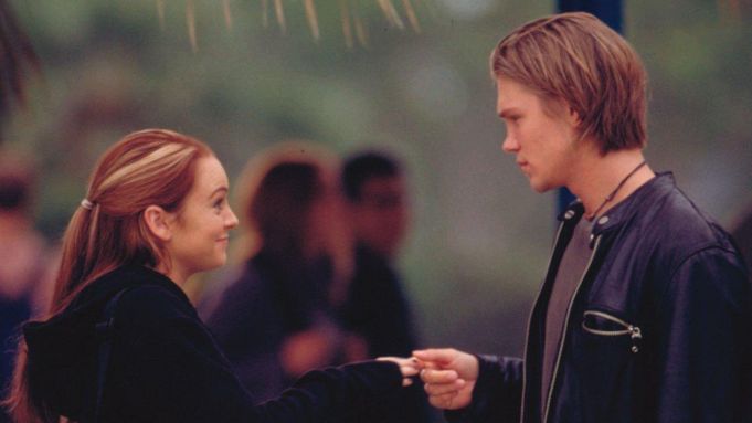 推荐几部关于灵魂互换的电影想想就刺激码走慢慢看