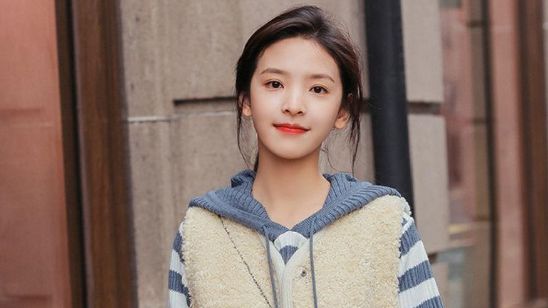 费启鸣章若楠在一起了,章若楠这样回复,网友,好可怜!